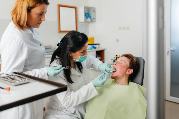 Best Emergency Tooth Extraction in Oconto, WI